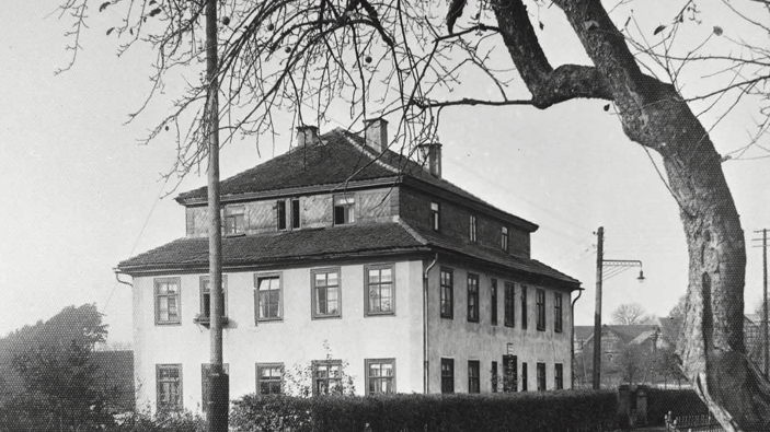 Das Gebäude des ersten Sonneberger Krankenhauses in Bettelhecken wurde 1830 für die Krankenversorgung erworben.