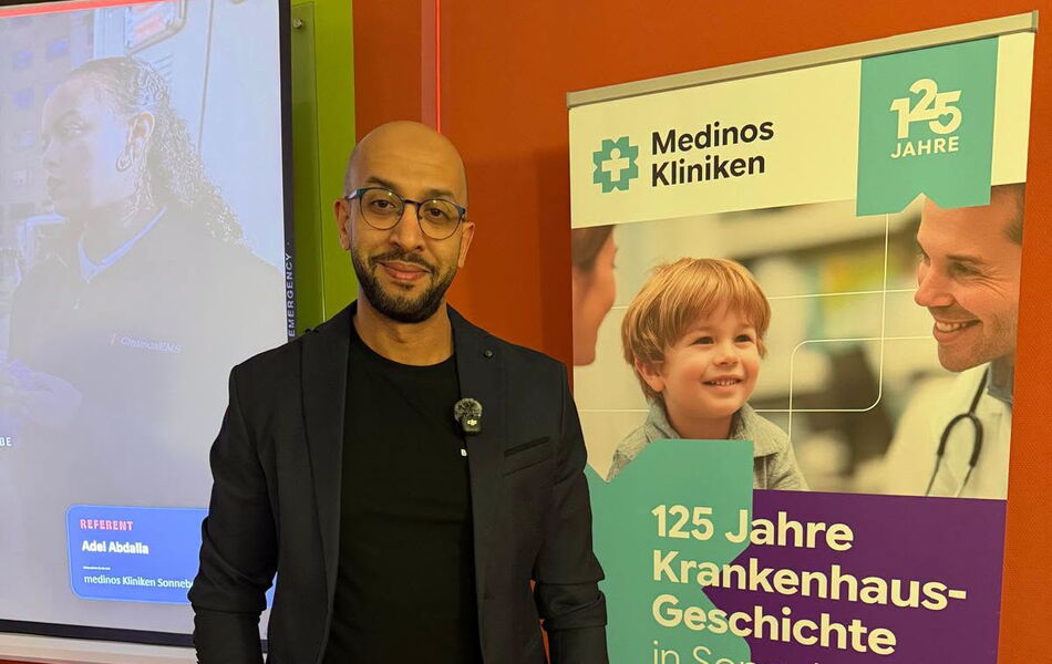 Adel Mahmoud Abdalla, Facharzt für Neurologie und Sektionsleiter der Stroke Unit, bei der Medinos-Fortbildung zur präklinischen Schlaganfallerkennung in Sonneberg.